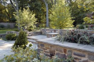 retaining-wall-stone-steps